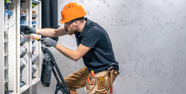 Best Best Electricians Near Me  in Naples, FL